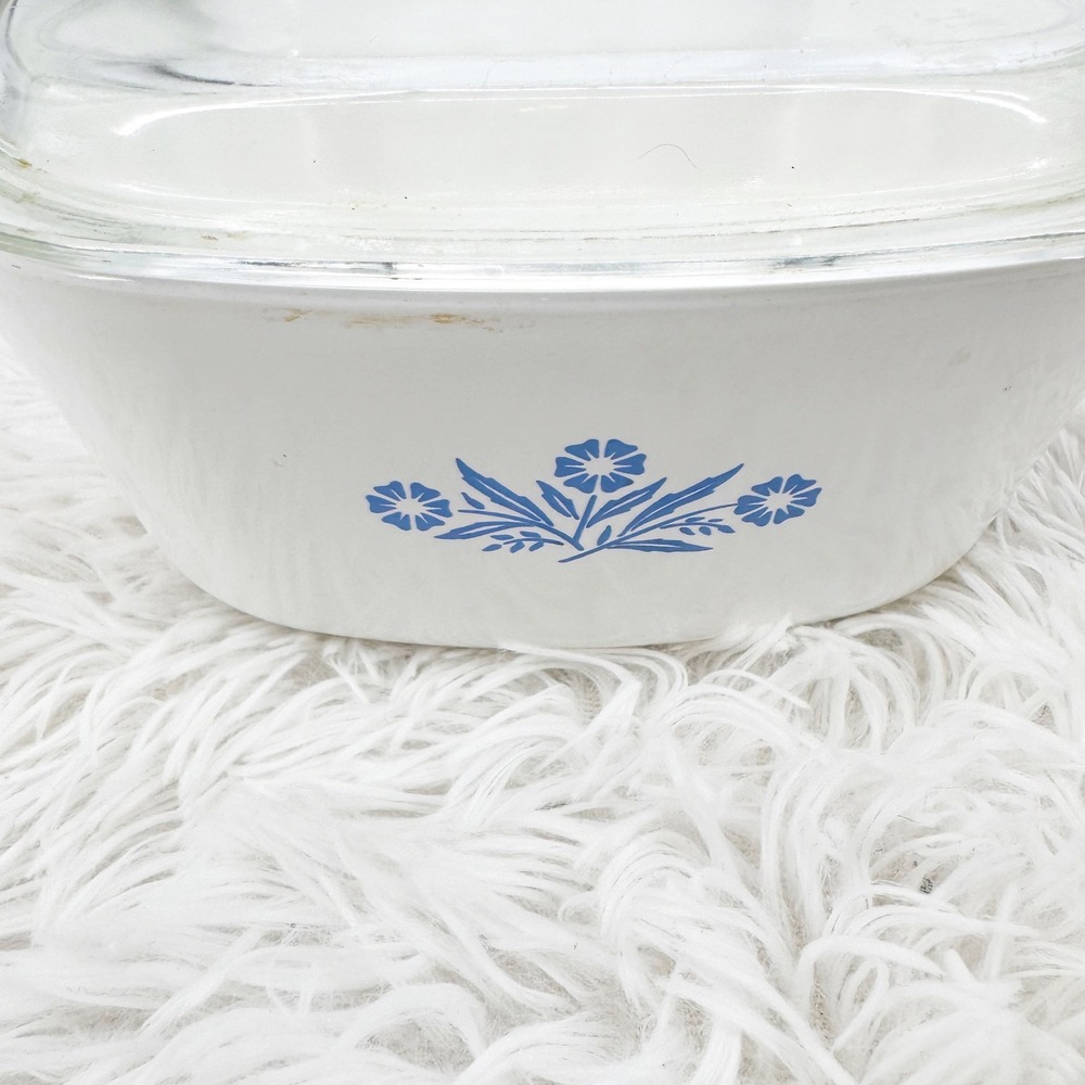 Vintage Corning Ware Blue Cornflower 2.5 Qt Casserole Dish P-2 1/2-B with Lid - Picture 2 of 10